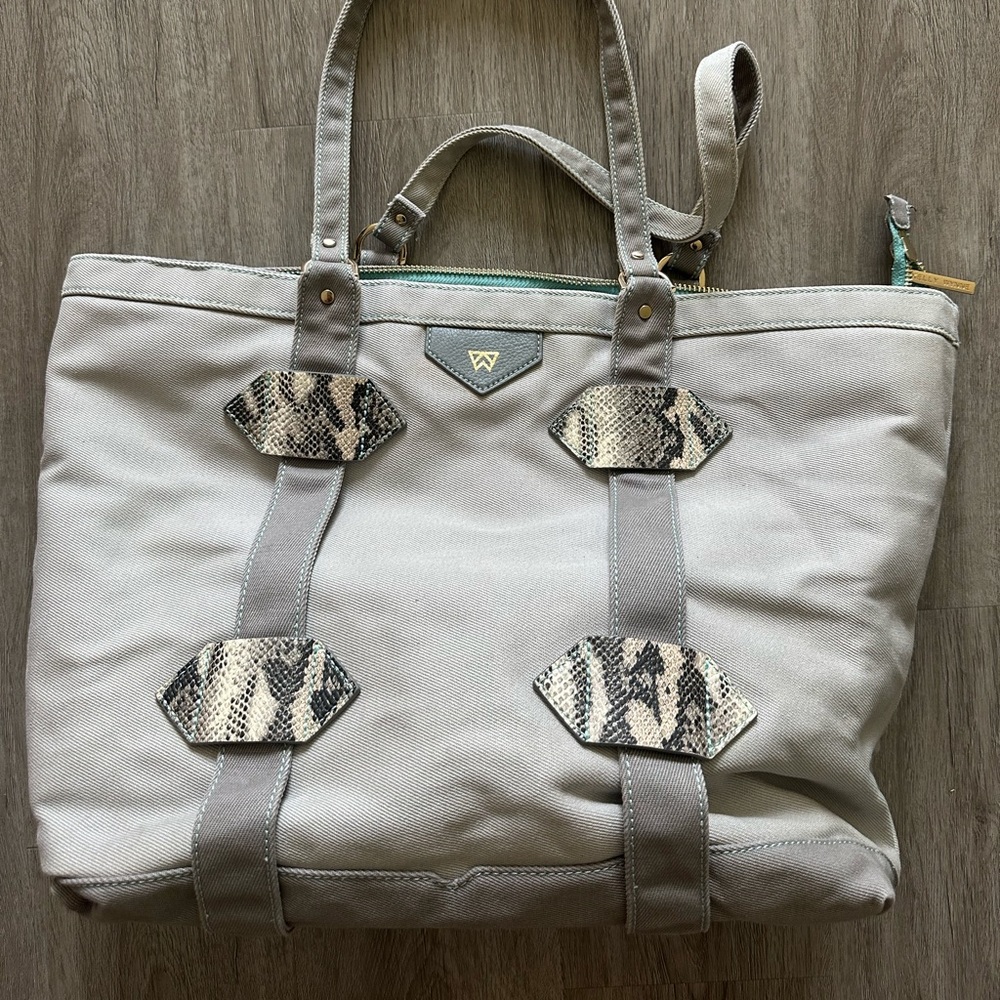 Kelly Wynne Xl tote